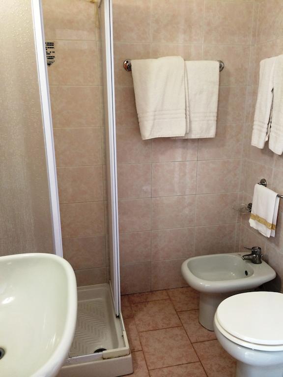 Hotel Eden Sanremo Ruang foto