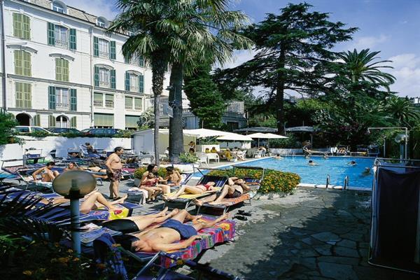 Hotel Eden Sanremo Bagian luar foto